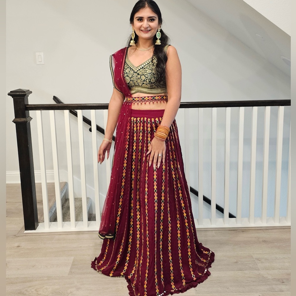 Beautiful green and maroon lehenga, perfect for Diwali & any wedding event! S: L